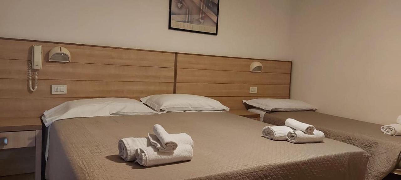 Hotel Brezza Ρίμινι Εξωτερικό φωτογραφία