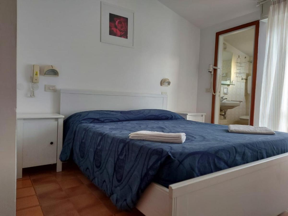 Hotel Brezza Ρίμινι Εξωτερικό φωτογραφία
