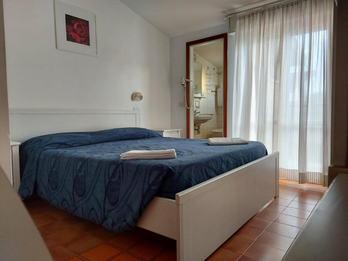 Hotel Brezza Ρίμινι Εξωτερικό φωτογραφία