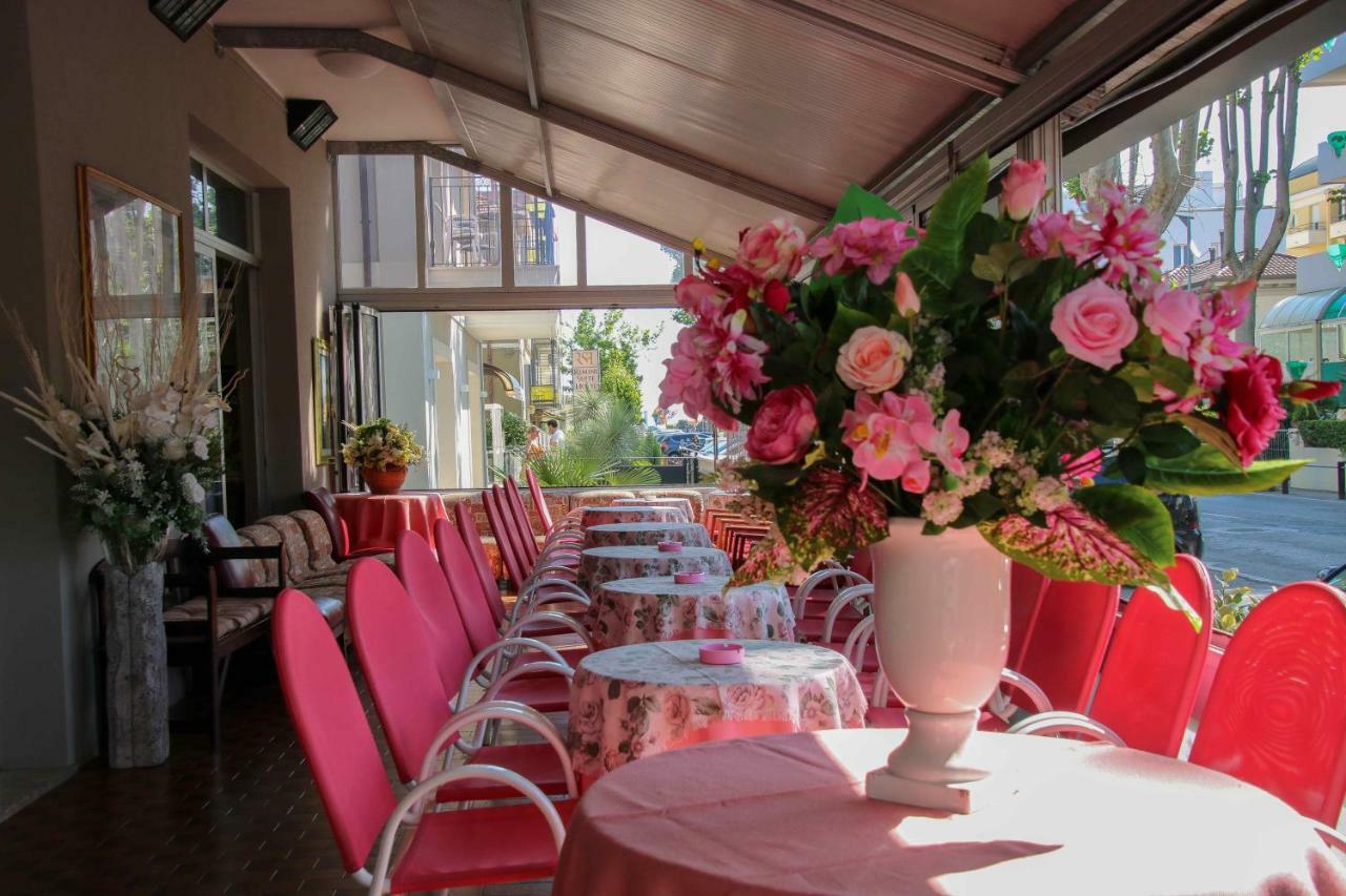 Hotel Brezza Ρίμινι Εξωτερικό φωτογραφία